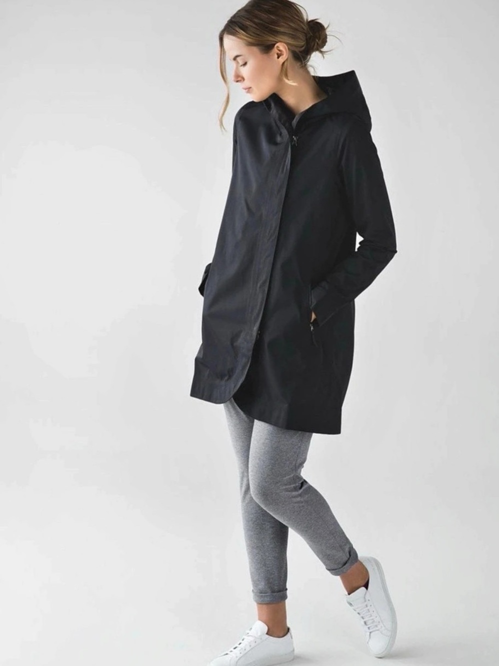 Lululemon Women’s Savasana Waterproof Jacket II Large Black